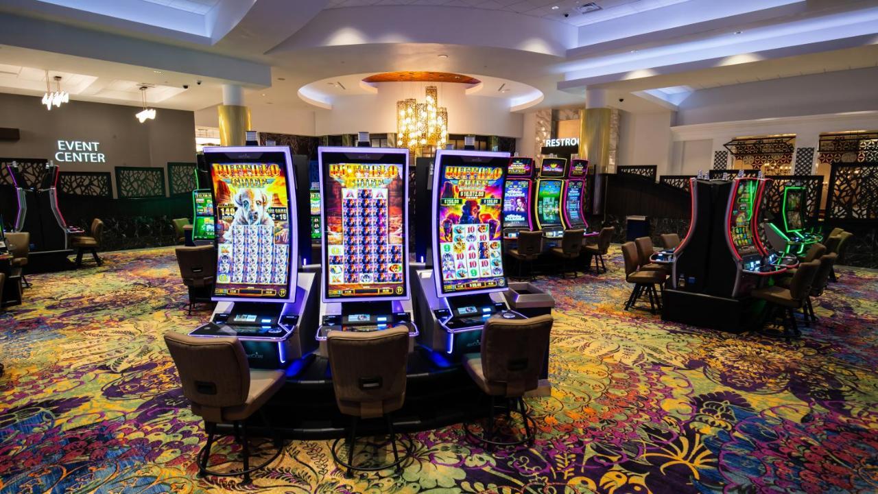 Walker'S Bluff Casino Resort Carbondale Luaran gambar